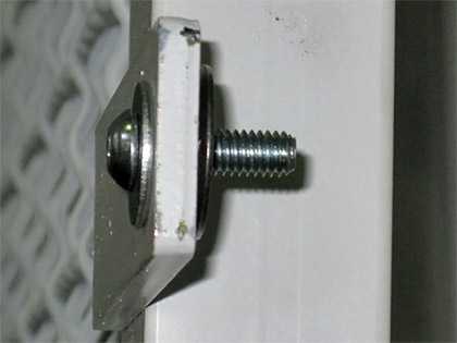 Savetix® - Captive screw fasteners